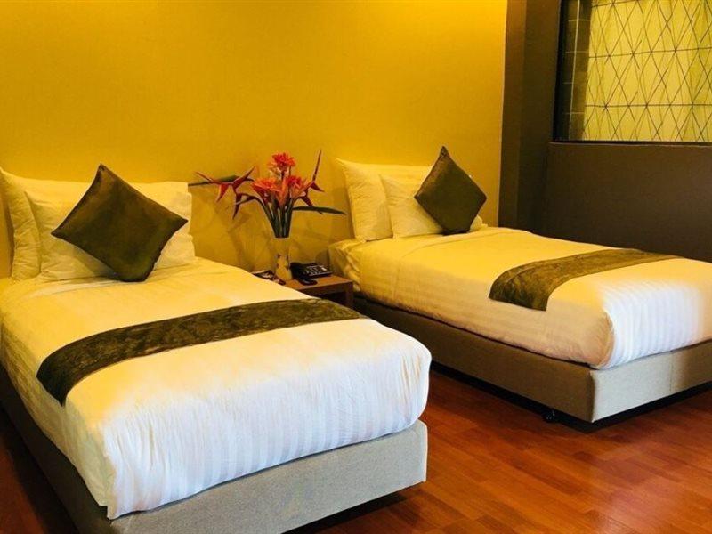 Work Den Chiangrai Hotel Chiang Rai Bagian luar foto