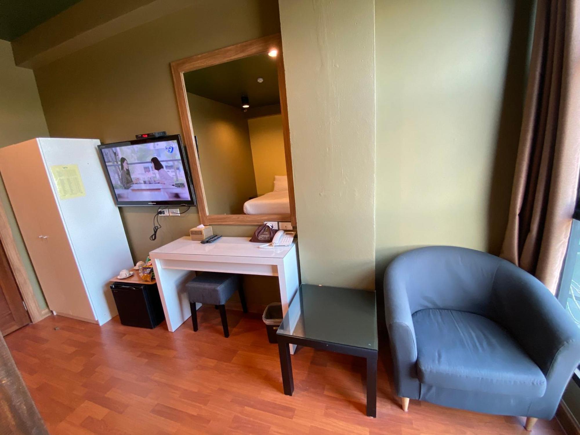 Work Den Chiangrai Hotel Chiang Rai Bagian luar foto