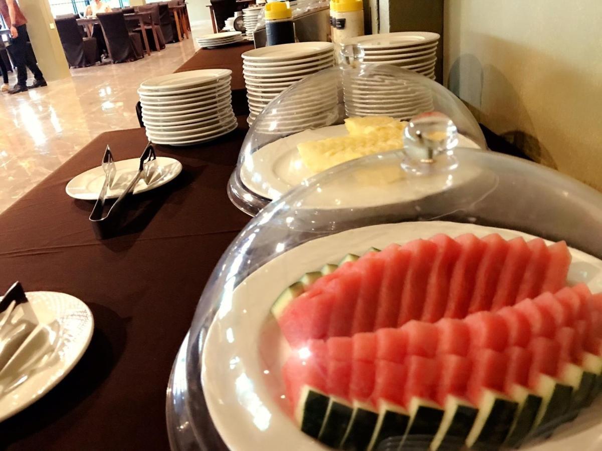 Work Den Chiangrai Hotel Chiang Rai Bagian luar foto